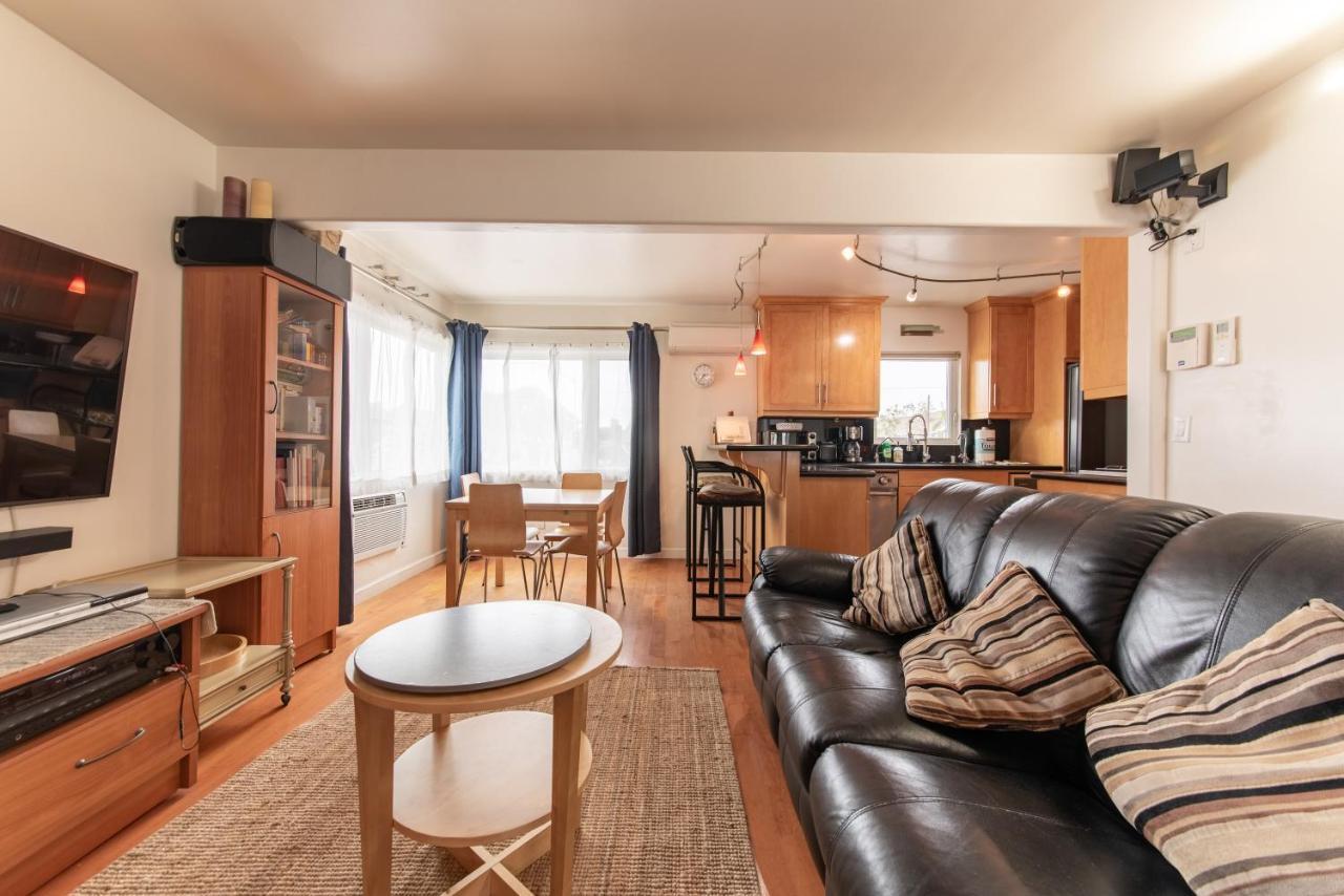 Newport House 1 Block From The Free Pickleball Courts And 5 Cruisers