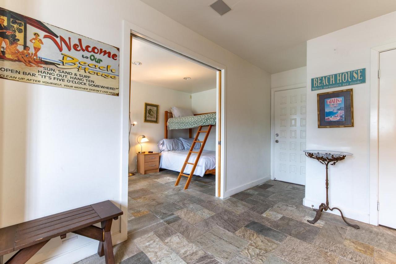 Newport House 1 Block From The Free Pickleball Courts And 5 Cruisers * Newport Beach