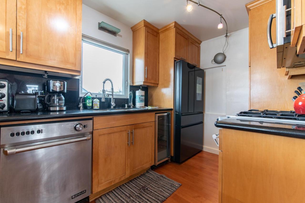 Holiday home Newport House 1 Block From The Free Pickleball Courts And 5 Cruisers *